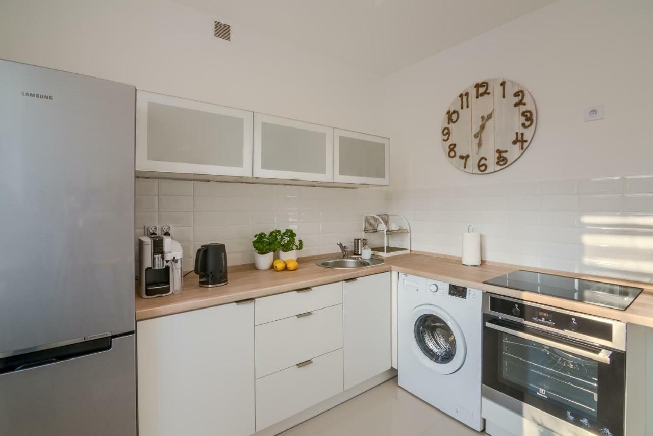 Apartments 4 You Hlonda Tychy Buitenkant foto